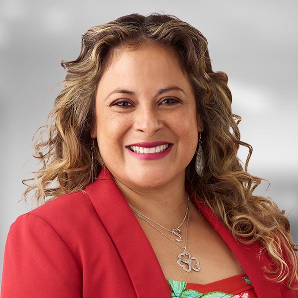 Tania Henriquez headshot